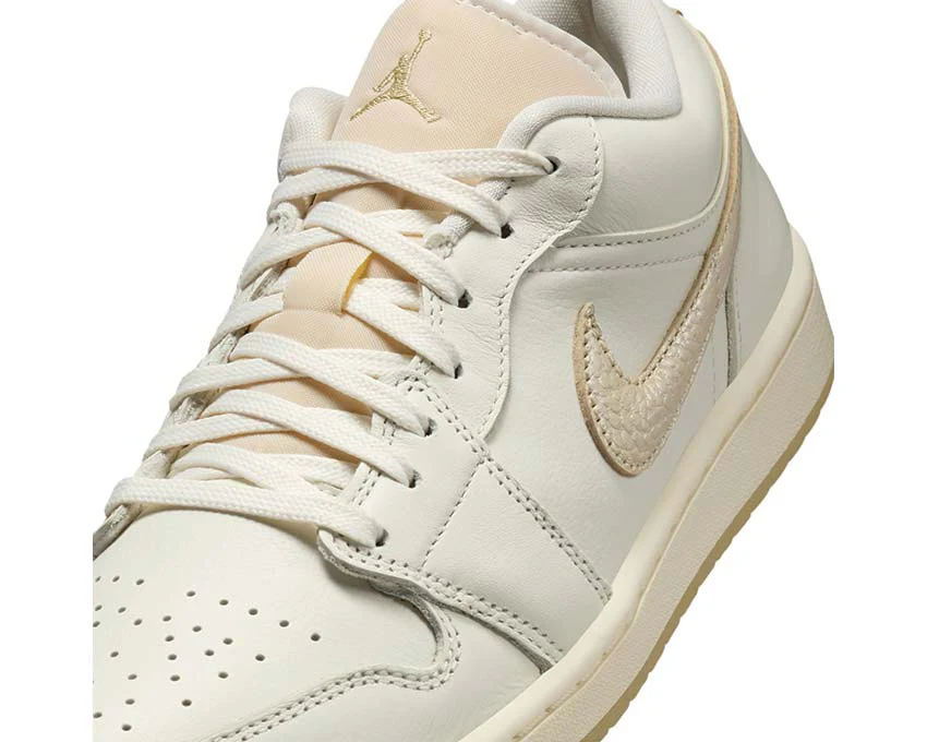 Air Jordan 1 Low SE W "Team Gold" - Image 2
