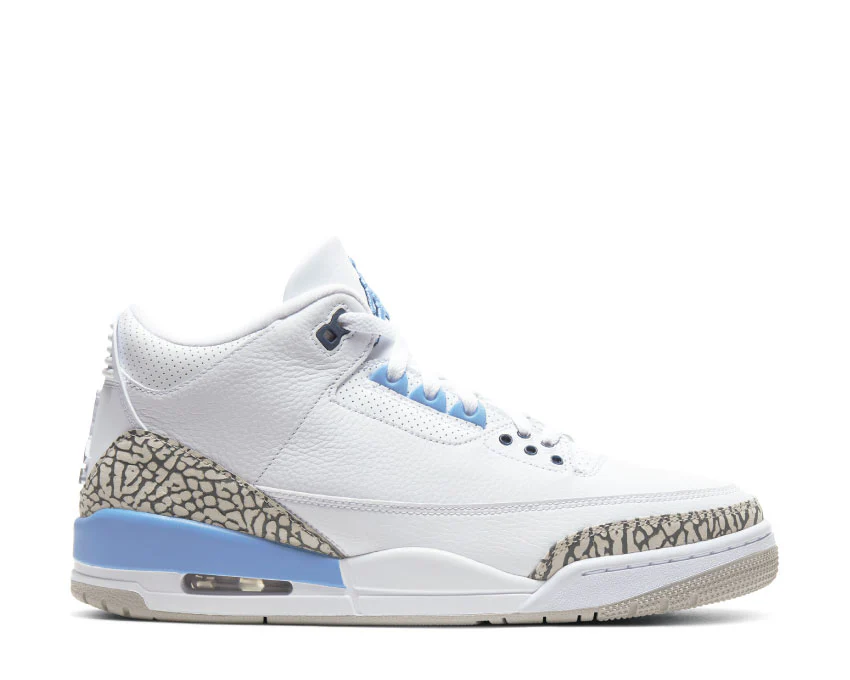 Air Jordan 3 Retro UNC