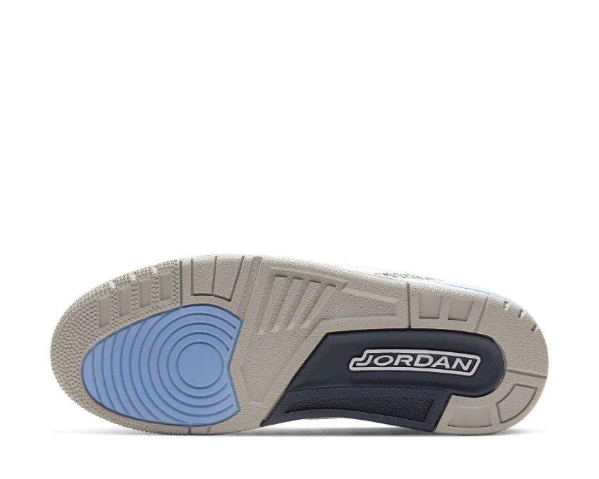 Air Jordan 3 Retro UNC - Image 5