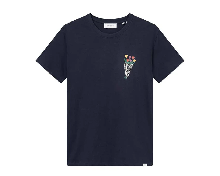 Les Deux Bouquet T-Shirt