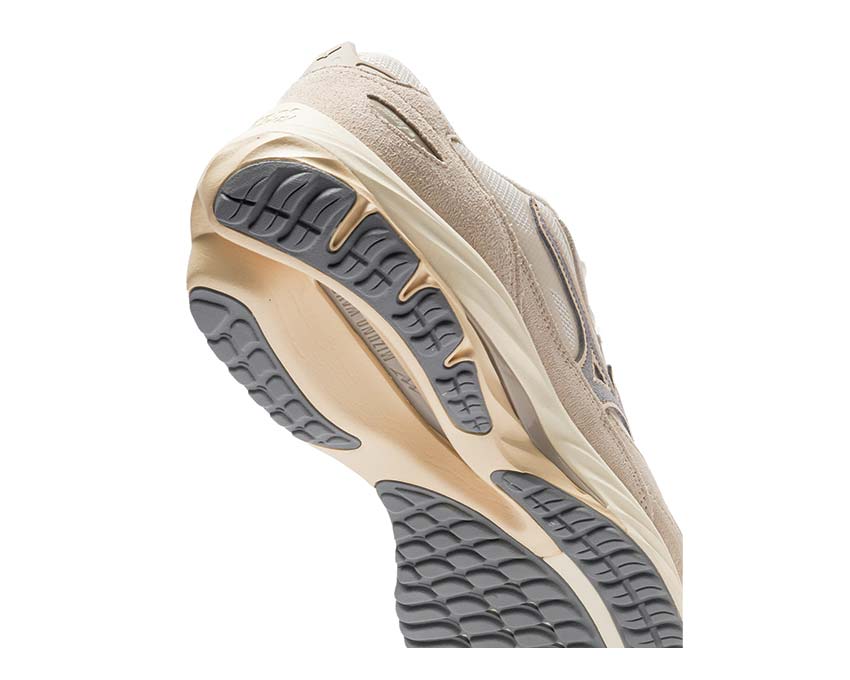 Mizuno Wave Rider Beta - Image 4