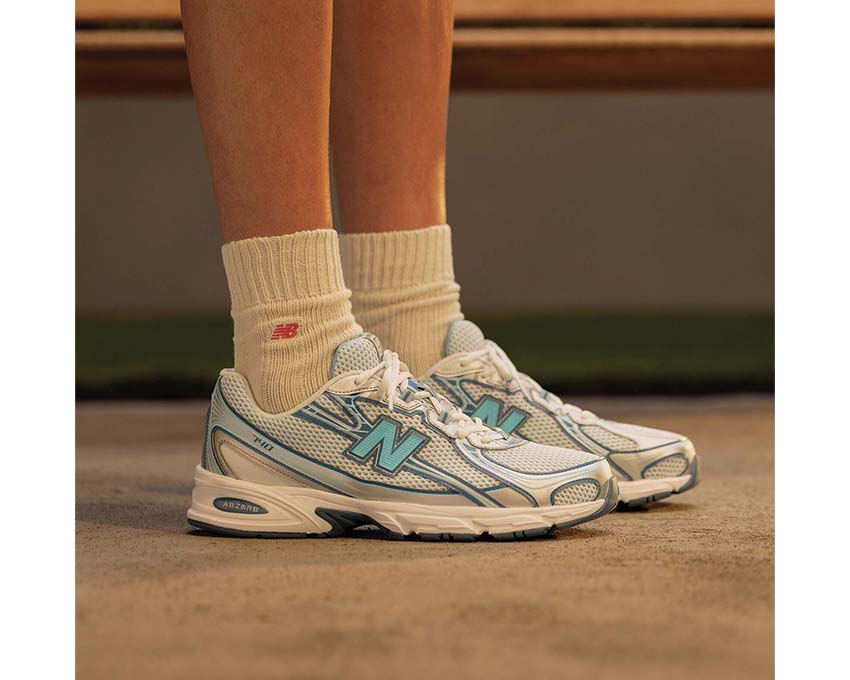New Balance 740 - Image 2
