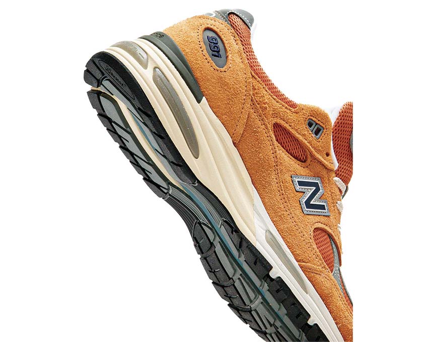 New Balance Made in UK 991v2 "Gold Earth" - Image 2