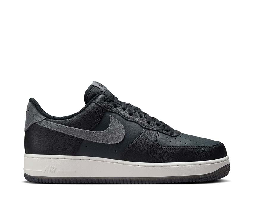 Nike Air Force 1 '07 LV8