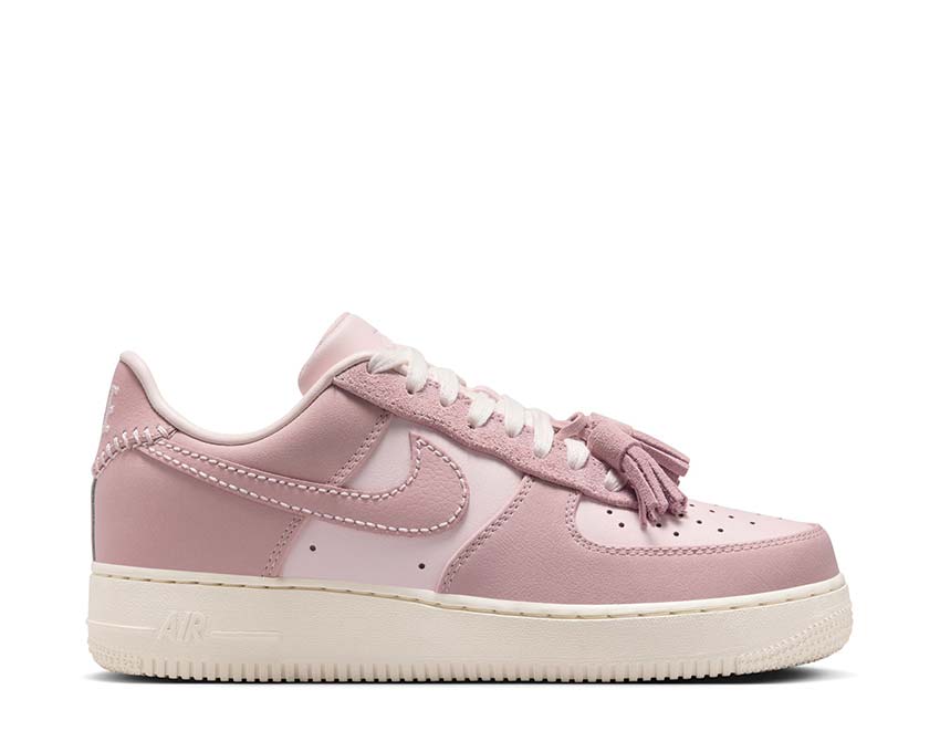 Nike Air Force 1 '07 W "Pink Oxford"