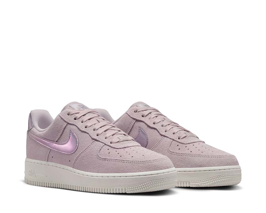 Nike Air Force 1'07 W SE - Image 2