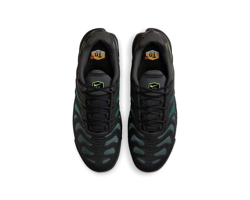 Nike Air Max Plus Drift - Image 4