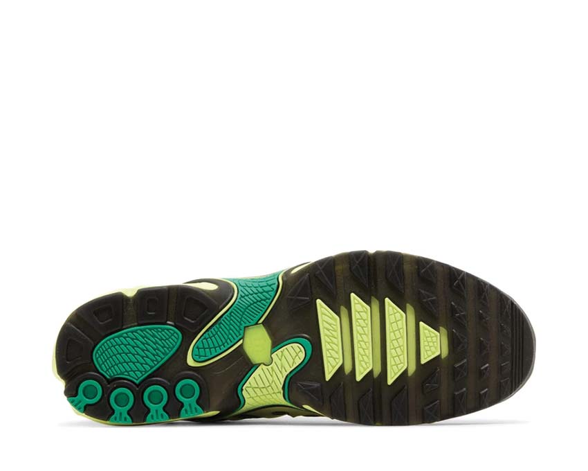 Nike Air Max Plus Drift - Image 4