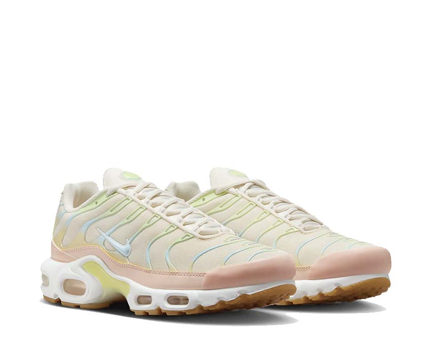 Nike Air Max Plus W "Crimson Tint" - Image 2