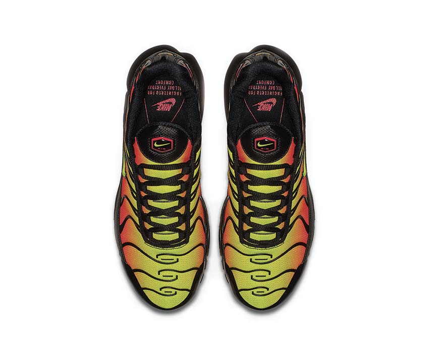 Nike Air Max Plus W "Solar Red" - Image 4