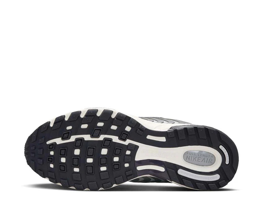 Nike Air Pegasus 2005 "Chrome" - Image 5