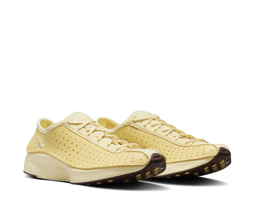 Nike Air Superfly W "Soft Yellow" - Image 3