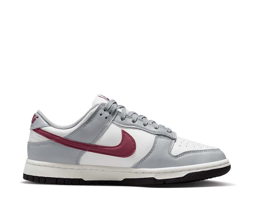 Nike Dunk Low W