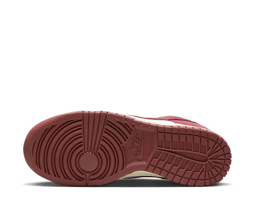 Nike Dunk Low PRM W - Image 5