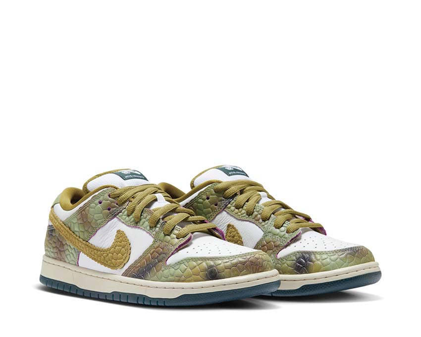 Nike Dunk Low Pro QS - Image 2