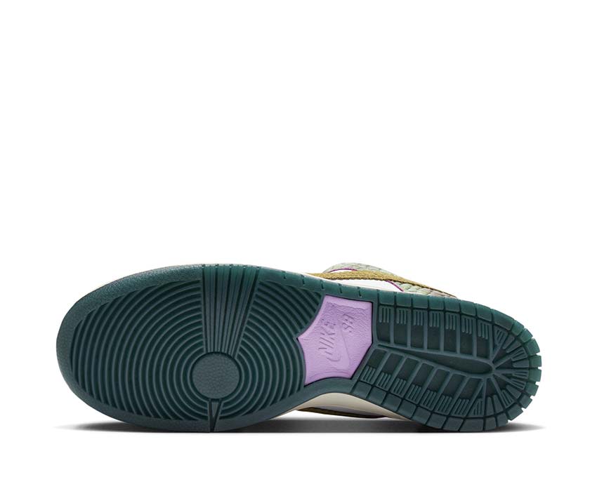 Nike Dunk Low Pro QS - Image 5