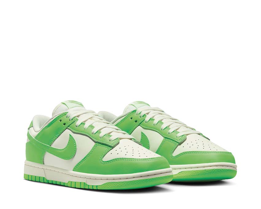 Nike Dunk Low W "Green Strike" - Image 3
