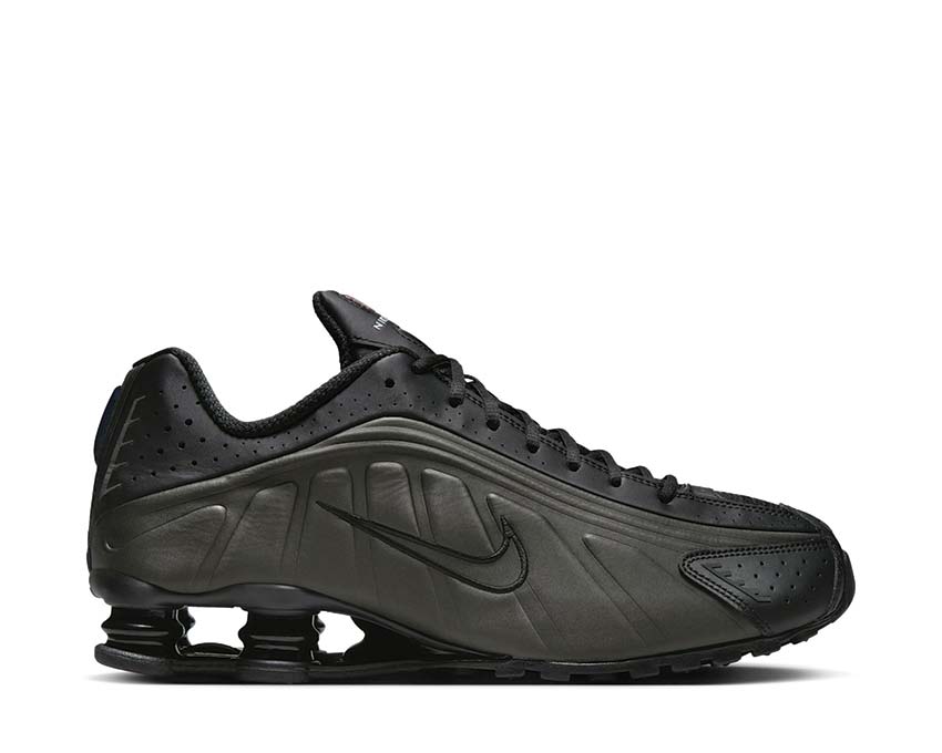 Nike Shox R4 "Black Crimson"