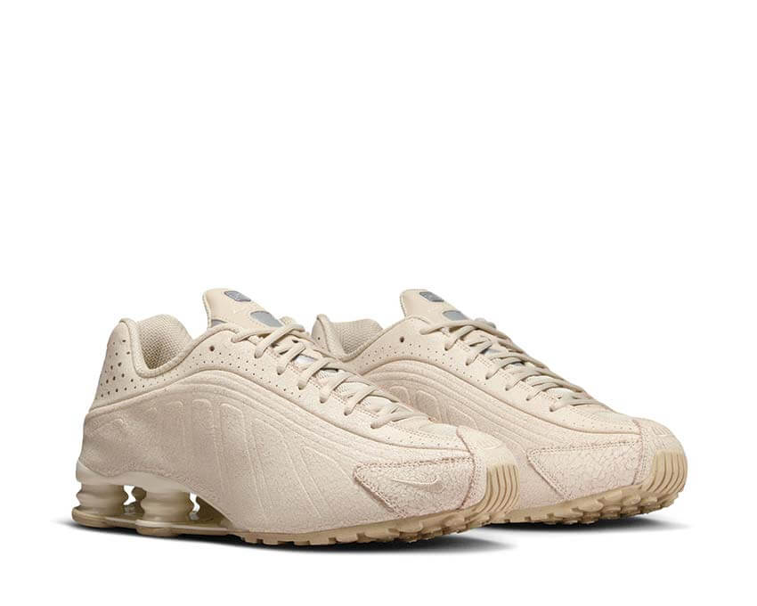 Nike Shox R4 QS "Distressed Leather" - Image 3