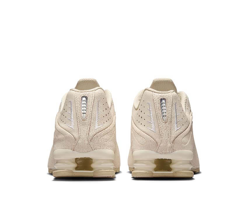 Nike Shox R4 QS "Distressed Leather" - Image 4