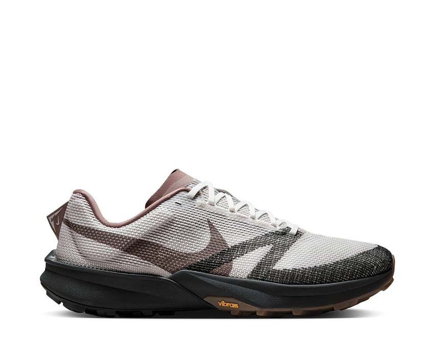 Nike Terra Kiger 10 "Vast Grey"