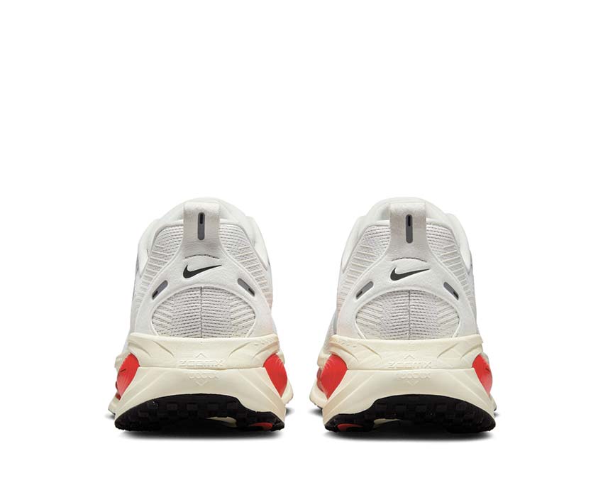 Nike Vomero 18 "Siren Red" - Image 4