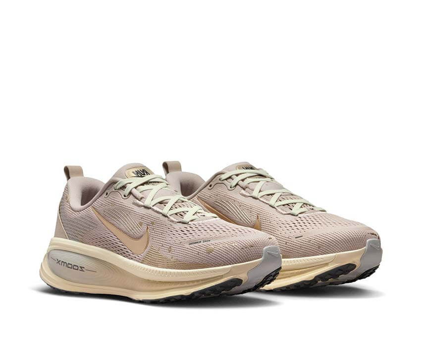 Nike Vomero 18 SE W "Cream II" - Image 3