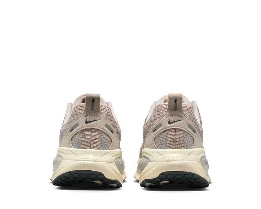 Nike Vomero 18 SE W "Cream II" - Image 4