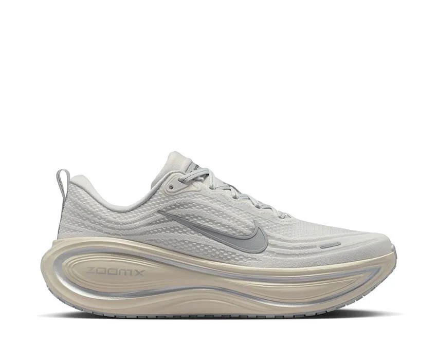 Nike Vomero Plus "Running is mental"