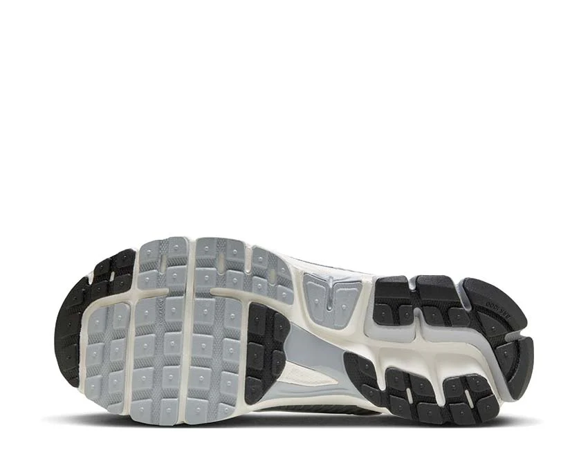 Nike Zoom Vomero 5 W - Image 5