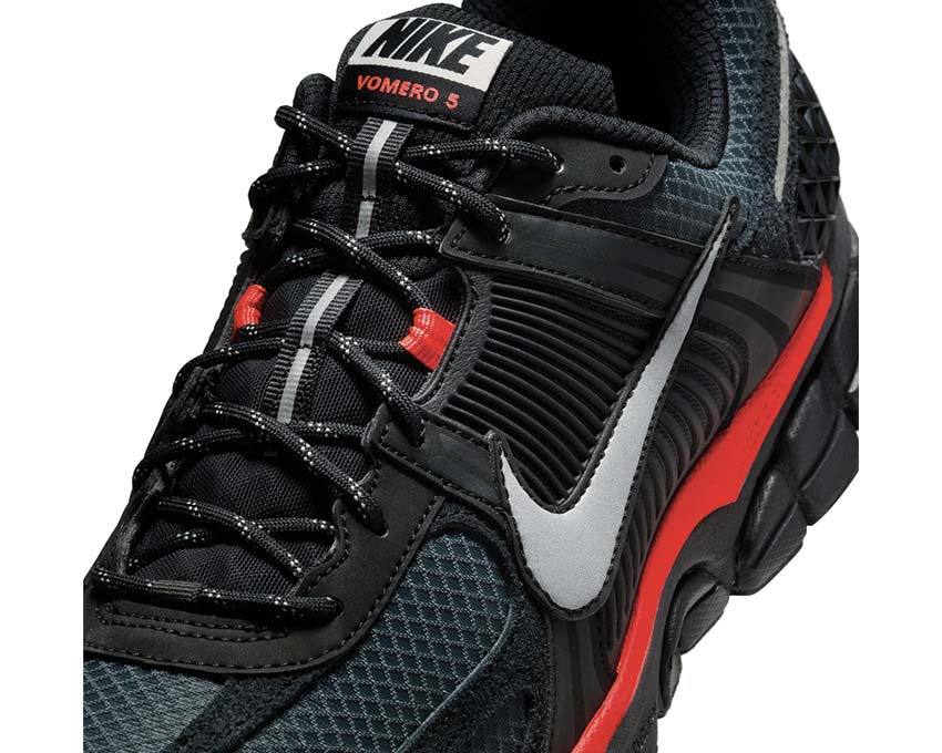 Nike Zoom Vomero 5 "Bred" - Image 2
