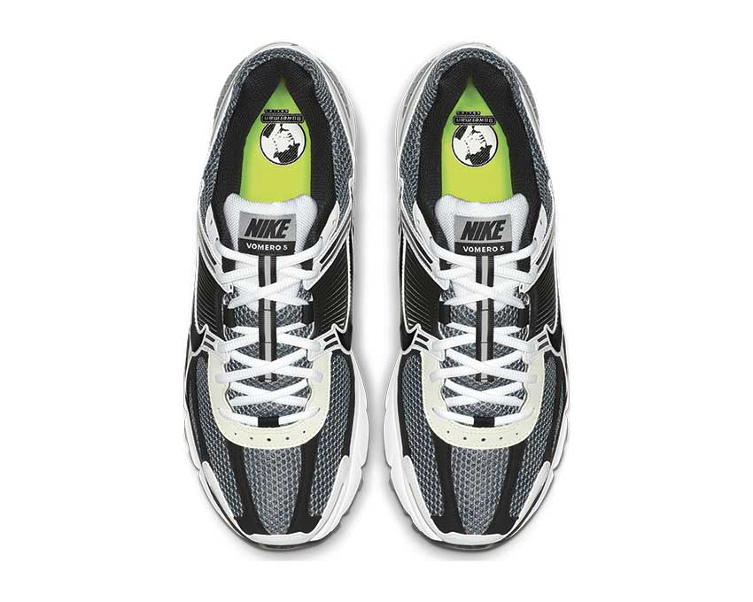 Nike Zoom Vomero 5 SE SP Dark Grey - Image 4