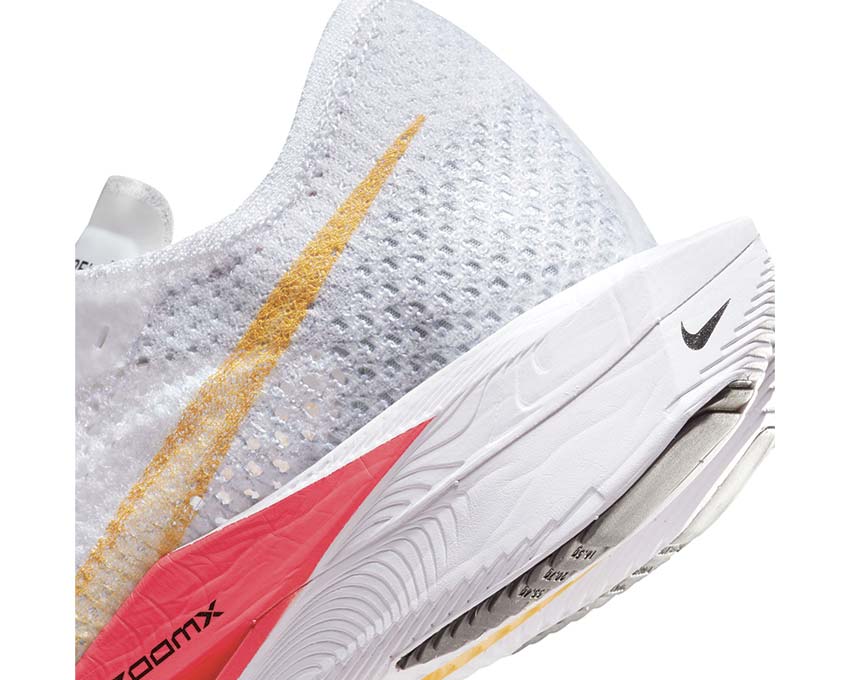 Nike ZoomX Vaporfly Next 3% W - Image 2