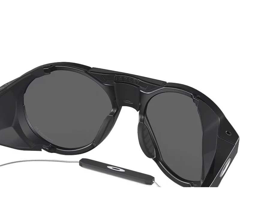 Oakley Clifden - Image 5