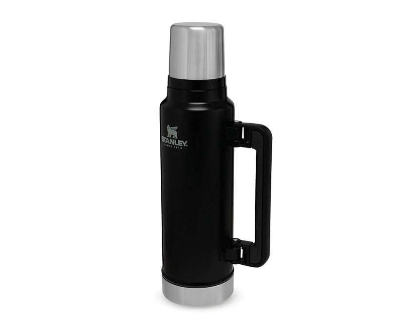 Stanley Classic Legendary Bottle Matte Black Pebble w