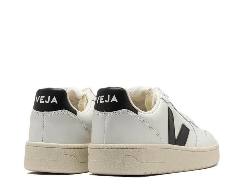 Veja V-10 Prime "Black" - Image 3
