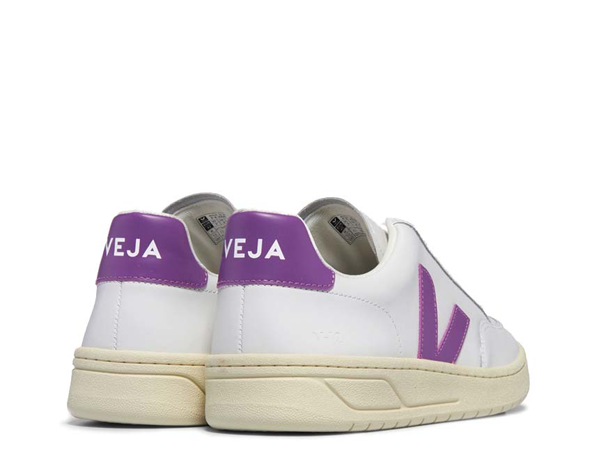 Veja V-12 Leather - Image 3