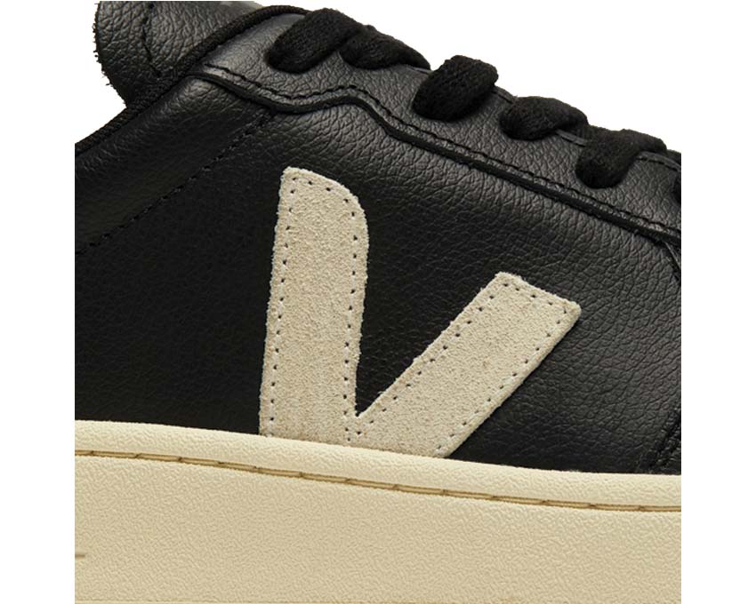 Veja V-82 II Grained Leather "Black" - Image 2